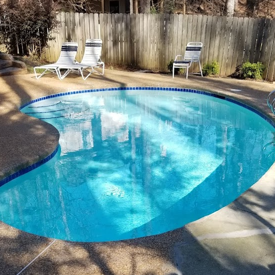 Clear clean Pool